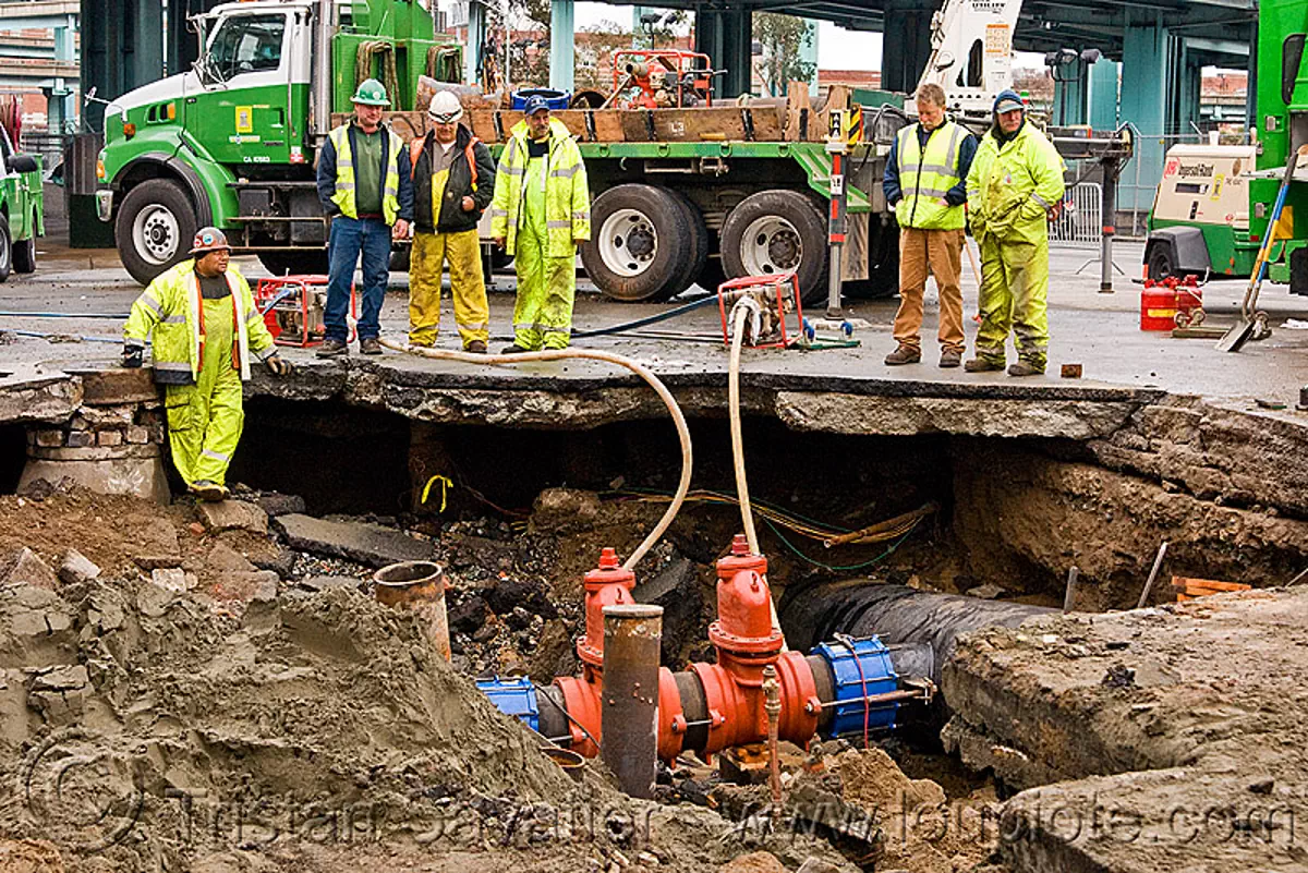 Sinkhole, Utility Workers Fixing Broken Water Main, San Francisco