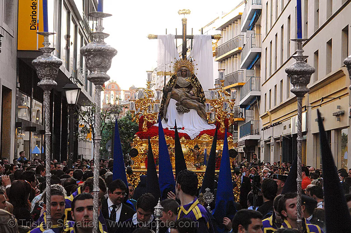 Hermandad Del Baratillo Paso De Cristo Semana Santa En Sevilla