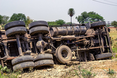 overturned truck underbelly (india), 2515 cex, crash, lorry accident, overturned, road, rollover, tata motors, traffic accident, truck accident, underbelly, wreck