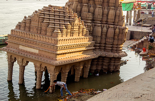 temple sinking - ghats of varanasi (india), foundation, ganga, ganges river, ghats, hindu temple, hinduism, man, sinking, varanasi
