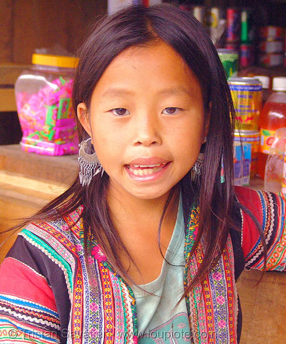 flower hmong girl, vietnam