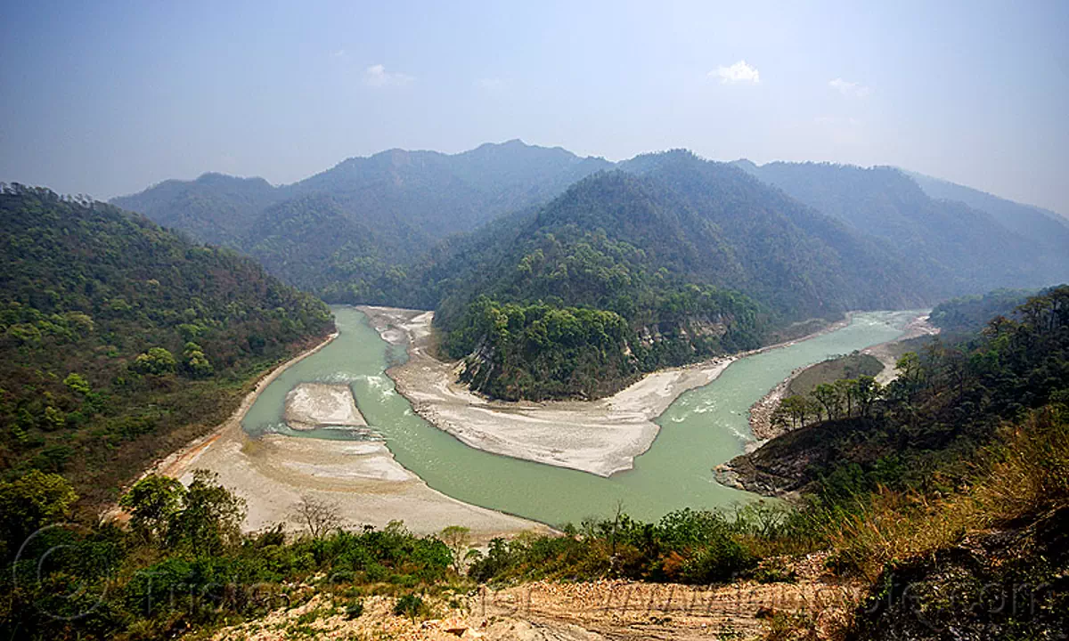 bend of the teesta river, west bengal, india