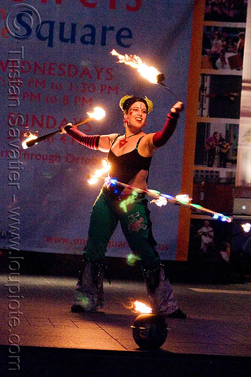 fire performer jamie luv, temple of poi 2009 fire dancing expo, union ...