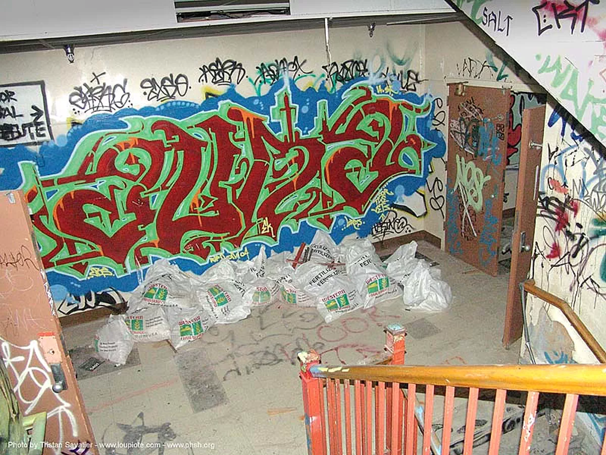 graffiti, stairway, abandoned hospital, presidio, san francisco