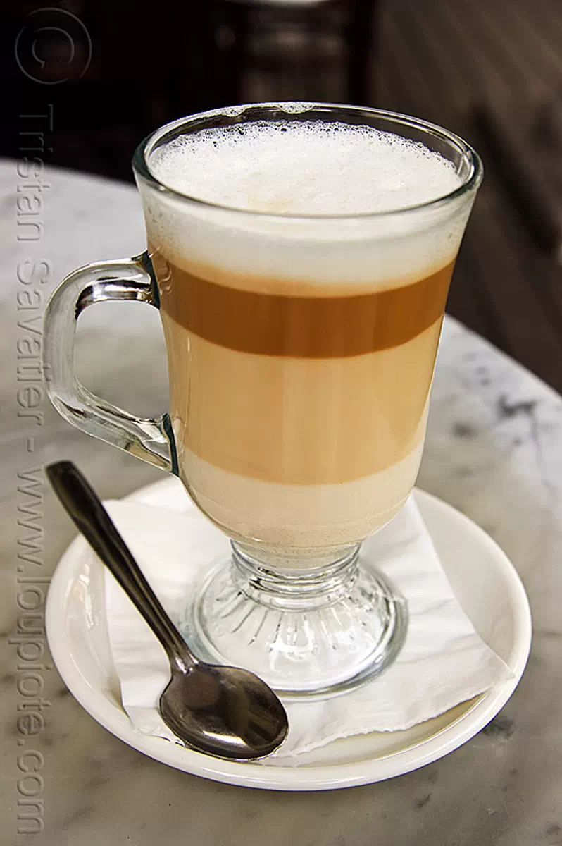 layered latte, cafe latte