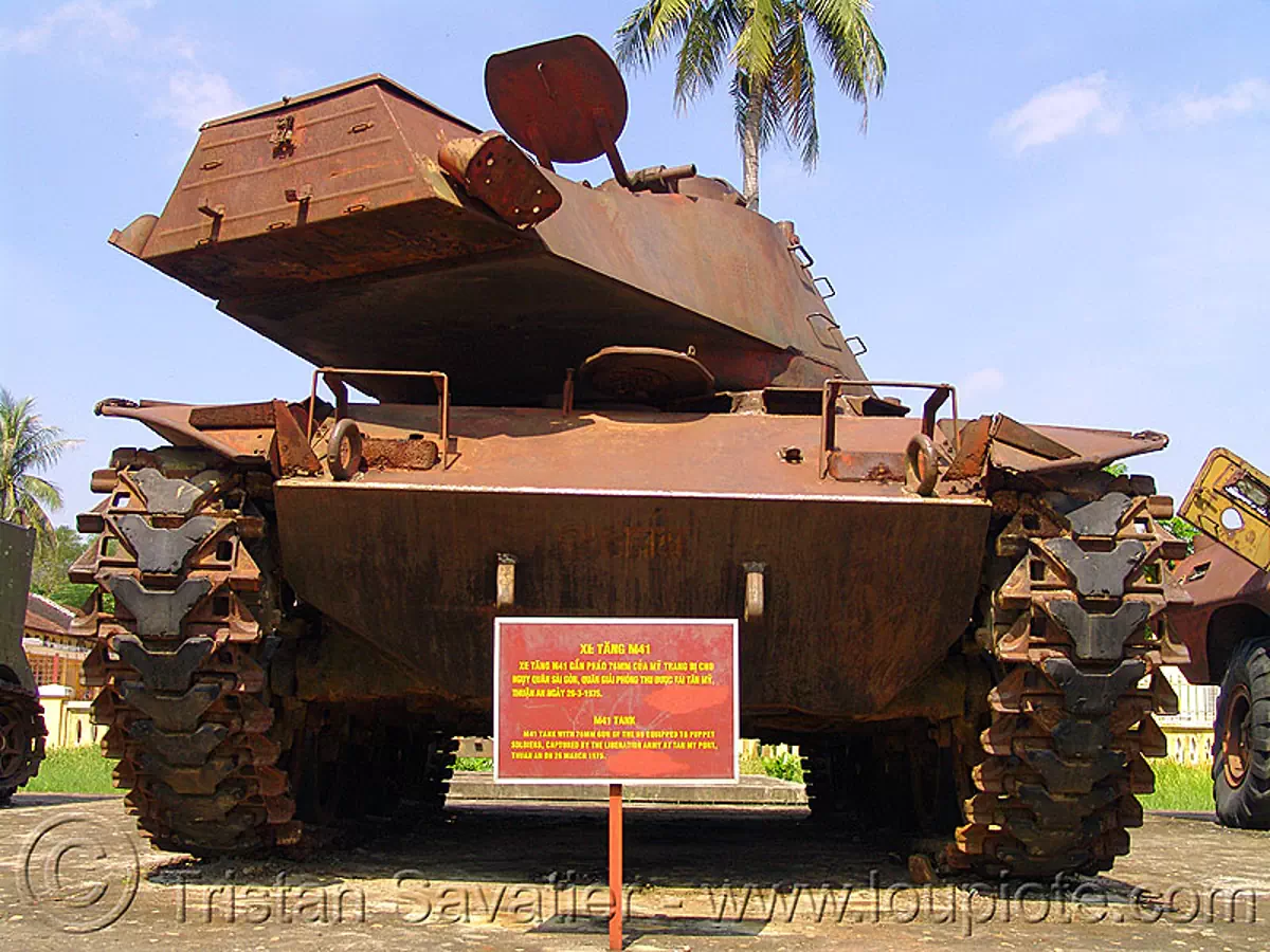 Rear Of M41 Tank Walker Bulldog War Vietnam