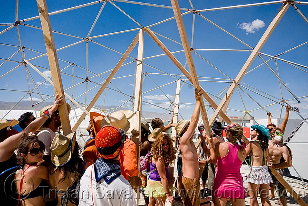 Burning Man - Building a Geodesic Dome