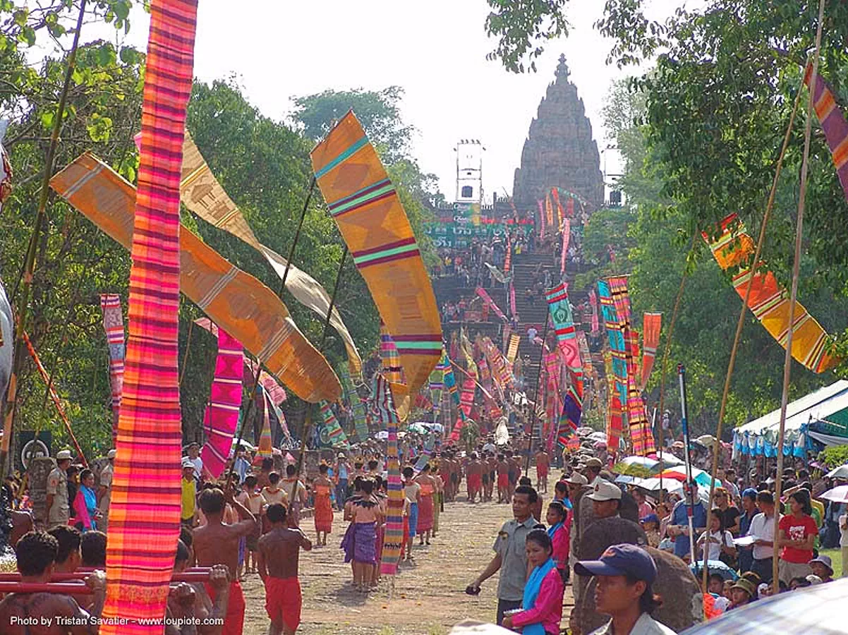 ปราสาทหินพนมรุ้ง - Phanom Rung Festival - Thailand