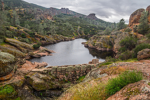 bear gulch reservoir, pinnacles national park, california