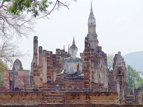 พระพุทธรูป - buddha statue in temple ruin - อุทยาน ประวัติศาสตร์ สุโขทัย - เมือง เก่า สุโขทัย - sukhothai - thailand, buddha image, buddha statue, buddhism, buddhist temple, cross-legged, ruins, sculpture, sukhothai, wat mahathat, อุทยาน ประวัติศาสตร์ สุโขทัย, เมือง เก่า สุโขทัย, �\x9eระพุทธรูป