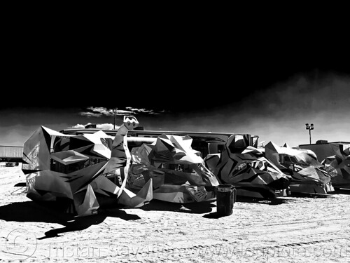 burning man - tesseract animal art car fleet, animal art car fleet, mutant vehicles, tesseract