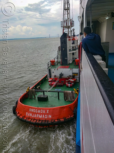 ibc banjarmasin tugboat pushing our ferryboat., boat, ferry, ferryboat, surabaya, towing vessel, tugboat