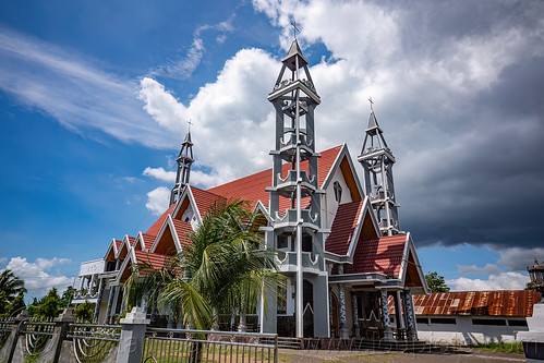 protestant church in manado, architecture, manado, modern church